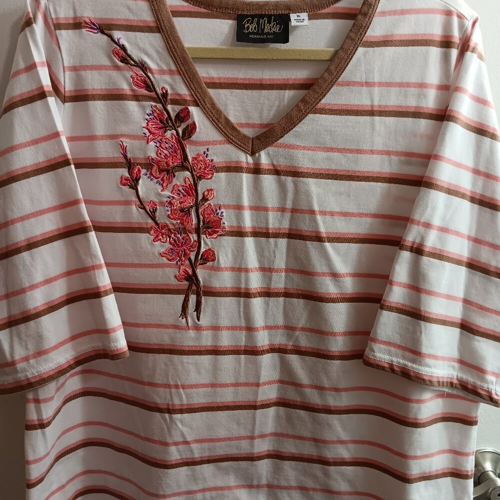 BOB MACKIE COTTON POLYESTER 2 PC CAPRI SET.  LIKE NEW . SIZE XL